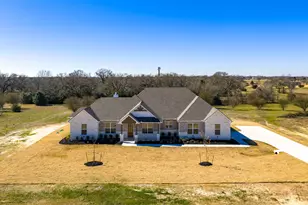 5680 Mill Water Ct, Bryan, TX 77808 - Photo 4
