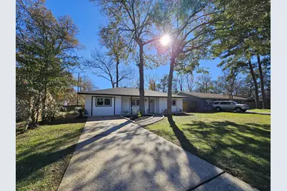307 Hildred Avenue, Conroe, TX 77303 - Photo 2