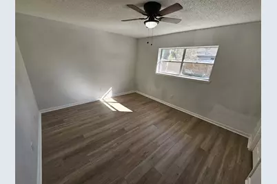 307 Hildred Avenue, Conroe, TX 77303 - Photo 24