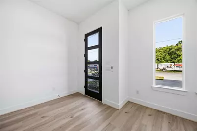 9104 Coffee Street #A-B, Houston, TX 77033 - Photo 4