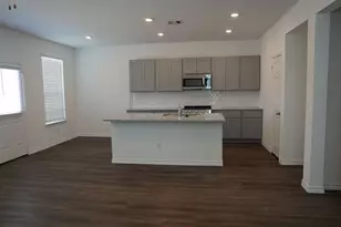 811 Stoney Pt Ln, Dayton, TX 77535 - Photo 2