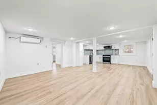 1803 27th St, Galveston, TX 77550 - Photo 38