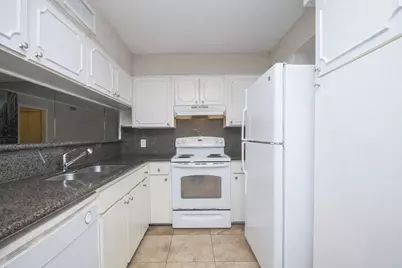 2585 Marilee Lane #2, Houston, TX 77057 - Photo 8