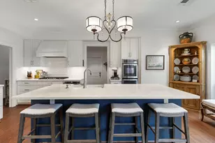 9598 Longmont Dr, Houston, TX 77063 - Photo 14