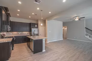 28104 Rocky Heights Dr, Spring, TX 77386 - Photo 4