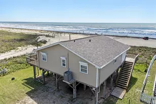 16505 Jamaica Beach Rd, Jamaica Beach, TX 77554 - Photo 4