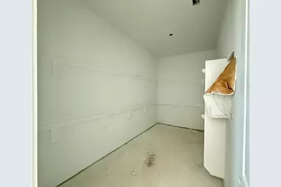 323 Louvenia Court, Pinehurst, TX 77362 - Photo 10