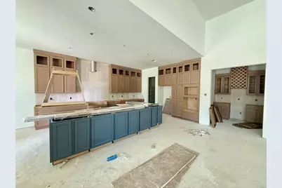 323 Louvenia Court, Pinehurst, TX 77362 - Photo 2