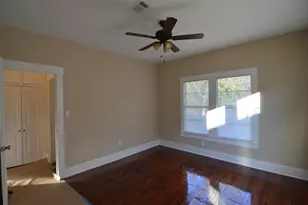 2120 McKee, Houston, TX 77009 - Photo 10