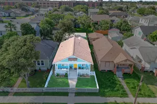 3920 Ave S, Galveston, TX 77550 - Photo 40