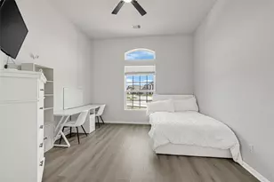 302 Vineyard Ct, Alvin, TX 77511 - Photo 14