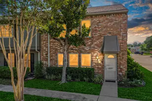 14333 Lost Meadow Ln, Houston, TX 77079 - Photo 2