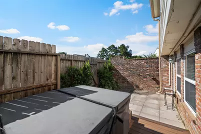 14333 Lost Meadow Lane, Houston, TX 77079 - Photo 18