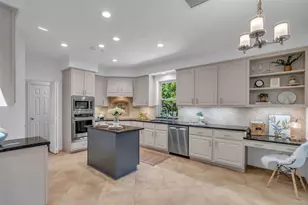 118 Quiet Oak Cir, The Woodlands, TX 77381 - Photo 12