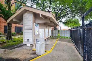 2255 Braeswood Park Dr, Houston, TX 77030 - Photo 32
