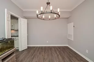 2255 Braeswood Park Dr, Houston, TX 77030 - Photo 6