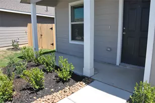13998 Manatee St, Splendora, TX 77372 - Photo 2