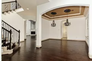 27 Tioga Pl, Tomball, TX 77375 - Photo 4