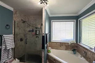 9814 Guest St, Houston, TX 77078 - Photo 20