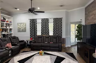 9814 Guest St, Houston, TX 77078 - Photo 10