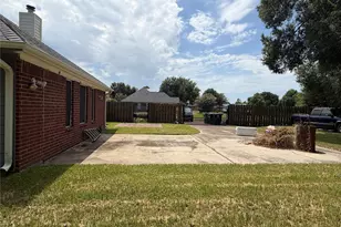 9814 Guest St, Houston, TX 77078 - Photo 4