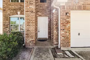 5702 Roehampton Ct, Houston, TX 77084 - Photo 2