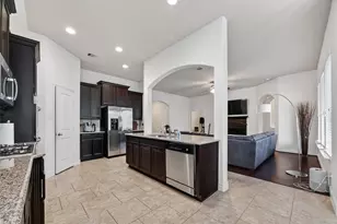 2872 Lombardia Dr, League City, TX 77573 - Photo 18