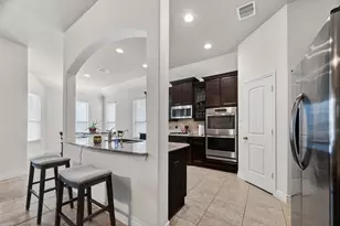 2872 Lombardia Dr, League City, TX 77573 - Photo 10