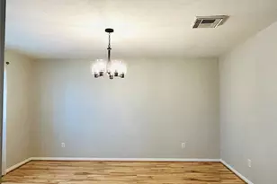 1404 Helmsley Dr, Rosenberg, TX 77471 - Photo 8