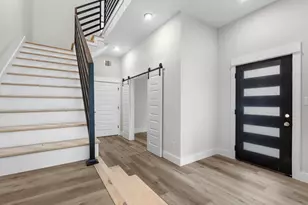 993 South Ln, Houston, TX 77088 - Photo 4