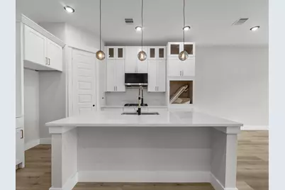 993 South Lane, Houston, TX 77088 - Photo 10