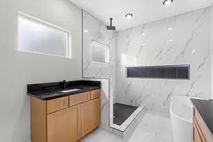 993 South Ln, Houston, TX 77088 - Photo 22