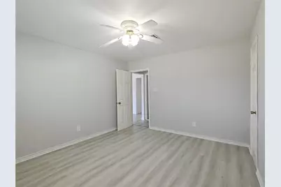 8818 Roos Road, Houston, TX 77036 - Photo 14