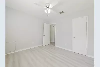 8818 Roos Road, Houston, TX 77036 - Photo 24
