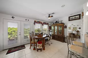 210 Debbie Ln, San Leon, TX 77539 - Photo 18