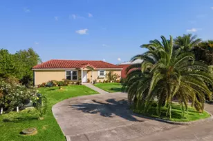 210 Debbie Ln, San Leon, TX 77539 - Photo 28