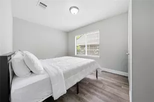8826 Delilah St, Houston, TX 77033 - Photo 20