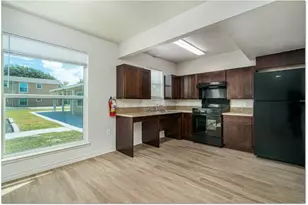 200 Ave A, Aransas Pass, TX 78336 - Photo 10