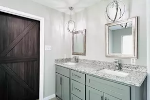 8426 Woodland Knoll Ln, Cypress, TX 77433 - Photo 16