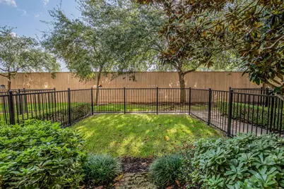 1742 French Village Drive, Houston, TX 77055 - Photo 2
