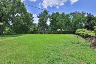 9026 Lake Forest Blvd, Houston, TX 77078 - Photo 36