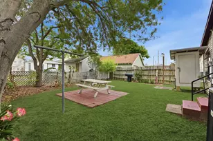 5518 Avenue Q, Galveston, TX 77551 - Photo 24