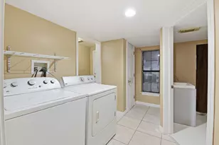 5518 Avenue Q, Galveston, TX 77551 - Photo 18