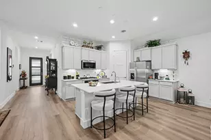 250 Springfield Terrace Ct, Conroe, TX 77304 - Photo 6