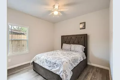 4834 Van Fleet Street, Houston, TX 77033 - Photo 12