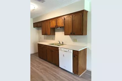 303 Dogwood Street, Lake Jackson, TX 77566 - Photo 12