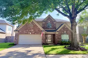 2915 Veva Dr, Pearland, TX 77584 - Photo 2