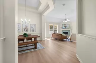 18710 Condrey Ct, Tomball, TX 77377 - Photo 6