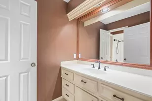 12155 Maple Rock Dr, Houston, TX 77077 - Photo 26