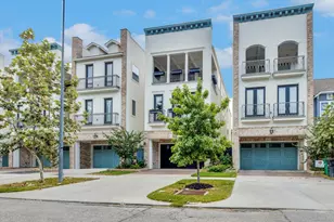 540 W 26th St, Houston, TX 77008 - Photo 2